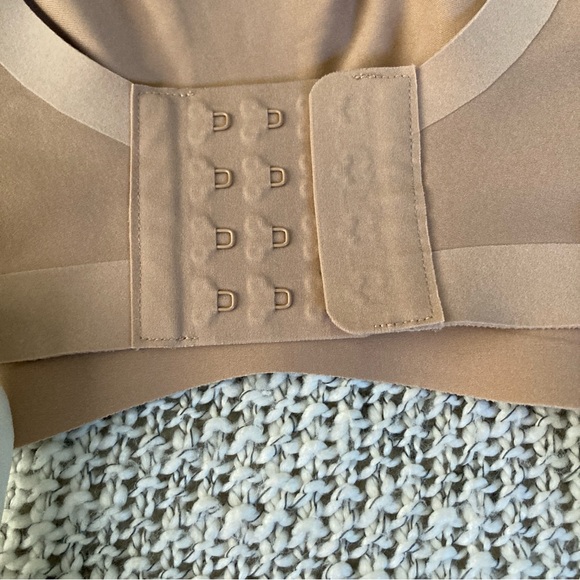 Lot of 2 Honeylove Bras Size 1X 40C/D - Picture 4 of 14